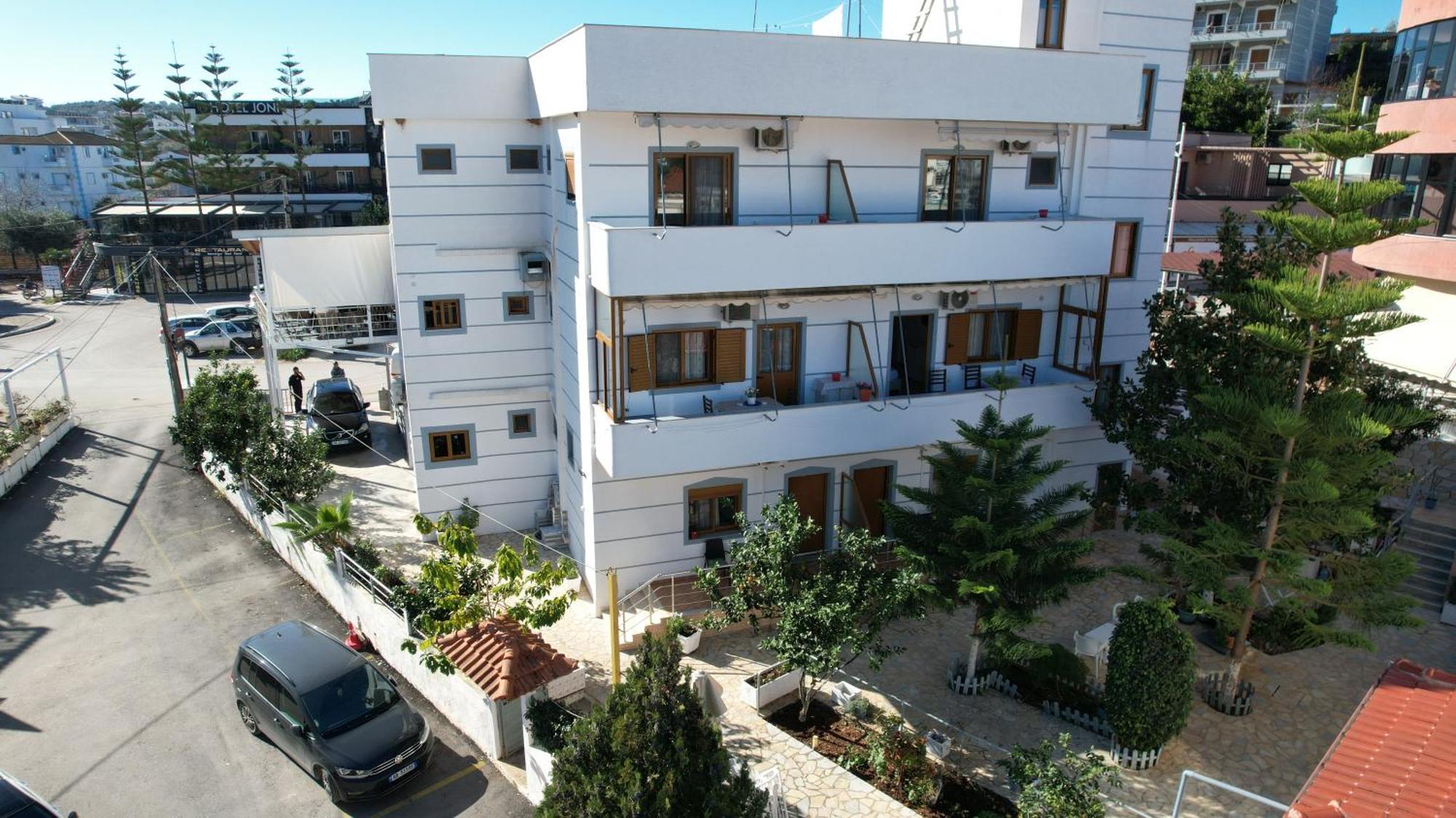 Hotel Chris Ksamil Esterno foto